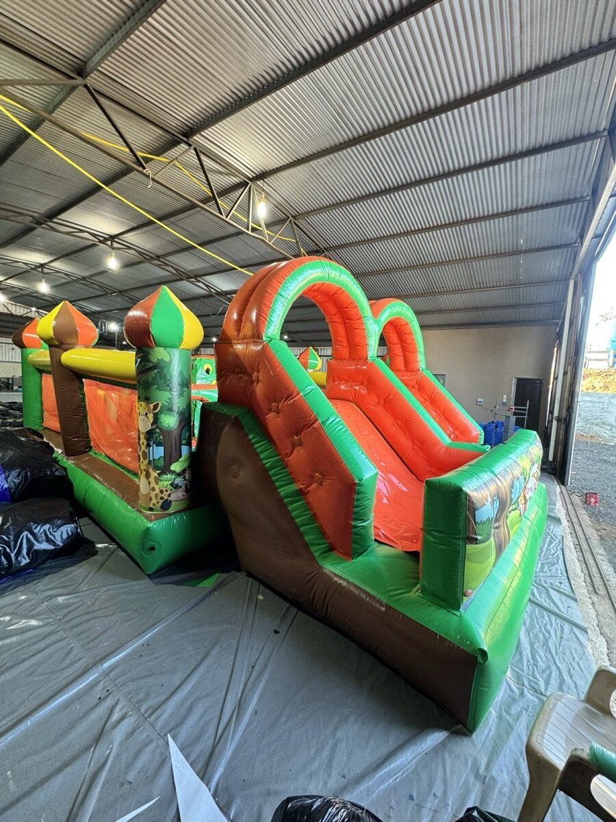 Mega Castelo Safari