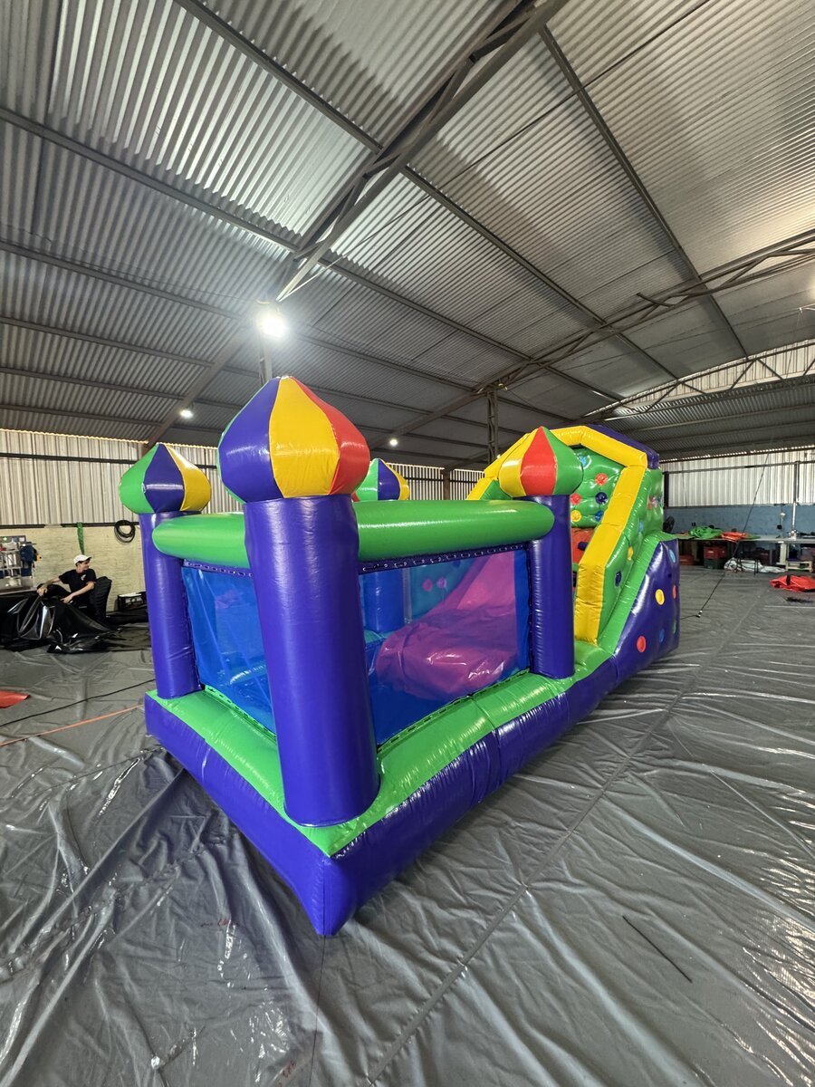 Mini com Piscina 4