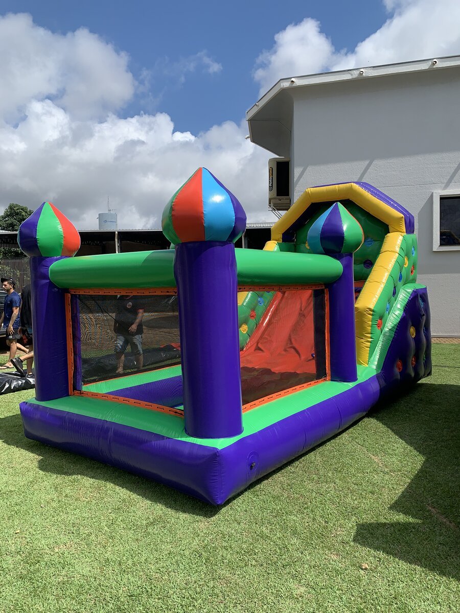 Mini com Piscina 5