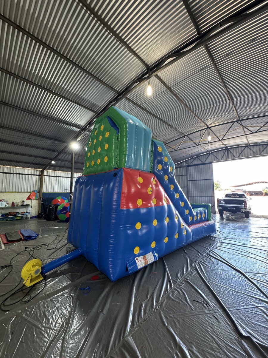 Premium Slide 3