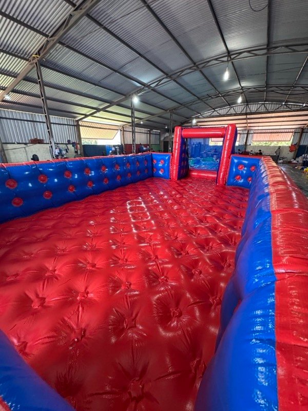 Futebol de Sabão 4x8 4